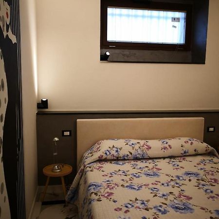 La Casa Di Valentina Lägenhet Vado Ligure Exteriör bild