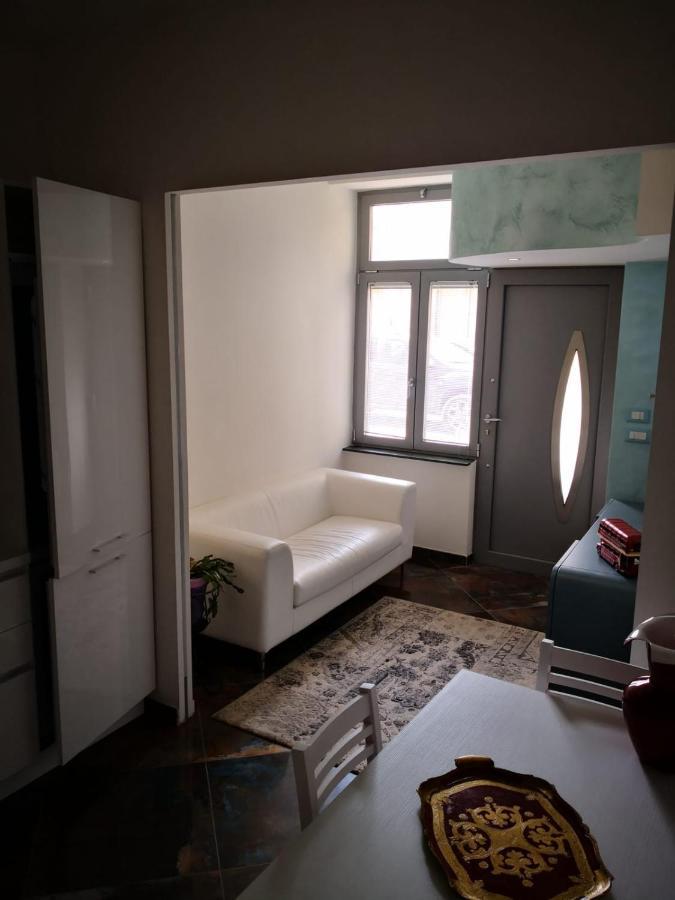 La Casa Di Valentina Lägenhet Vado Ligure Exteriör bild