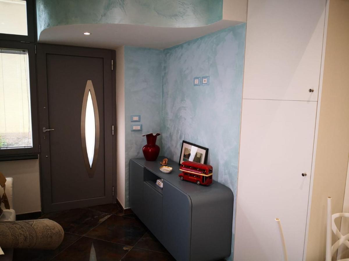 La Casa Di Valentina Lägenhet Vado Ligure Exteriör bild